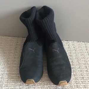 Puma black athletic shoes 7.5 size knit top